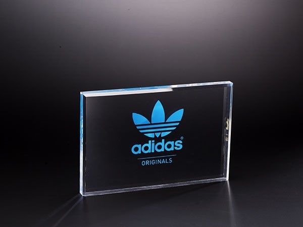 adidas亞克力展示臺 adidas亞克力展示臺